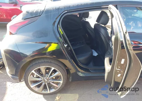 2019 Hyundai Veloster 2.0 Premium z USA, uszkodzony, nr VIN KMHTG6AF0KU014230